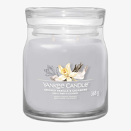 Yankee Candle Signature Medium Jar Scented Candle White Gardenia 368 g Yankee Candle Signature Medium Jar Scented Candle White Gardenia 368 g
