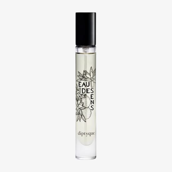 Close-up of diptyque eau des sens edt miniature 7.5 ml bottle