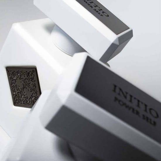 Оригинальная упаковка аромата Initio Power Self EP Изящный флакон аромата Initio Power Self EP