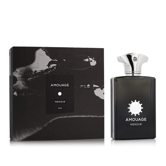 Amouage Memoir Man EDP pudel lähedalt