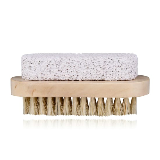 Accentra Winter Spa Fresh Pine & Winter Berries Bath Set elegantly displayed
