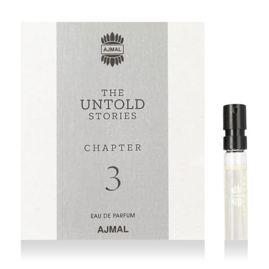 Изящный флакон Ajmal Chapter 3 EDP крупным планом