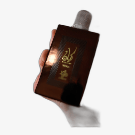 Al Wataniah Al Daiem Elixir EDP pudel lähedalt