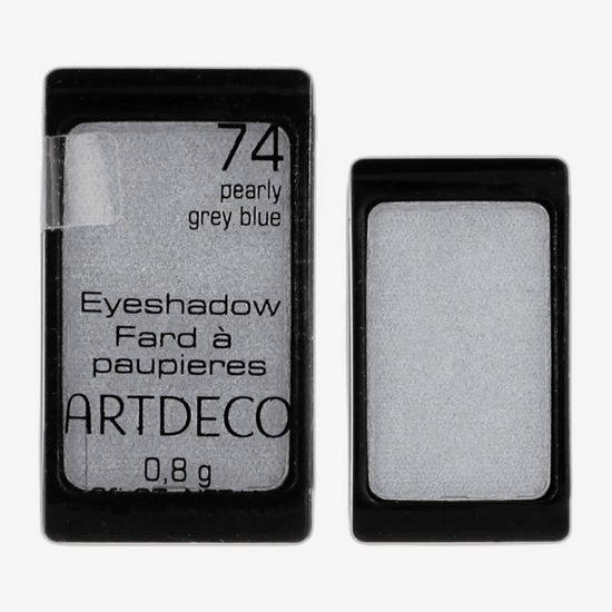 Close-up of artdeco eyeshadow pearl in shade 67 pearly pigeon grey