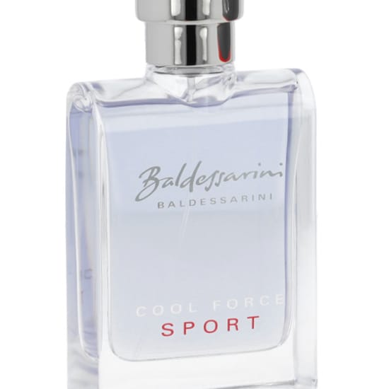 Флакон Baldessarini Cool Force Sport EDT крупным планом