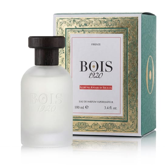 Бутылка парфюма Bois 1920 Agrumi Amari di Sicilia крупным планом