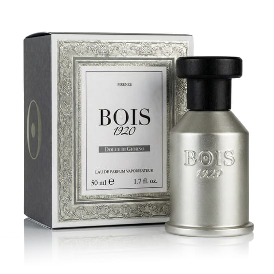 Бутылка аромата Bois 1920 Dolce Di Giorno EDP вблизи