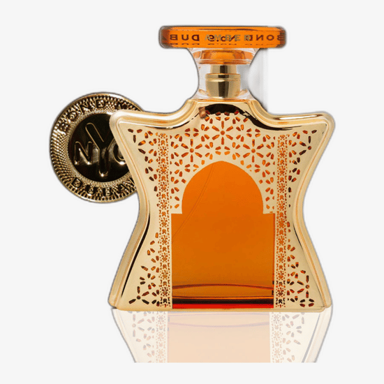 Bond No. 9 Dubai Amber EDP pudel lähedalt