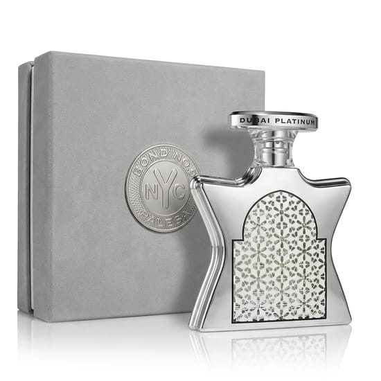 Бутылка Bond No. 9 Dubai Platinum EDP крупным планом