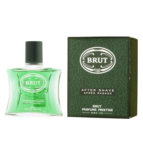 бутылка лосьона после бритья Brut Classic крупным планом