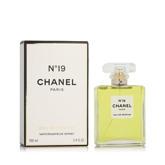 Elegantne Chanel No 19 eau de parfum pudel, minimalistlik pakend ja luksuslik disain