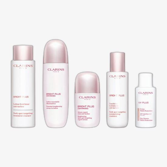 Clarins Bright Plus Advanced Essential Brightening Serum-In-Lotion pudeli lähedalt