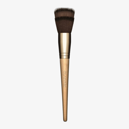 Крупный план кисти Clarins Multi-Use Foundation Brush