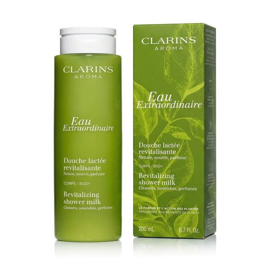 Clarins Eau Extraordinaire SC packaging – minimalist unisex hydrating spray Bottle of Clarins Eau Extraordinaire SC – refreshing unisex hydrating body spray