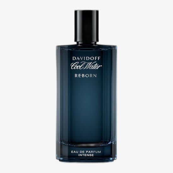 Флакон Davidoff Cool Water Reborn EDP Intense крупным планом