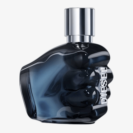 Уникальный флакон Diesel Only The Brave EDP с элегантным дизайном крупным планом