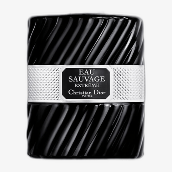Dior Eau Sauvage Extrême EDT pudel lähedalt