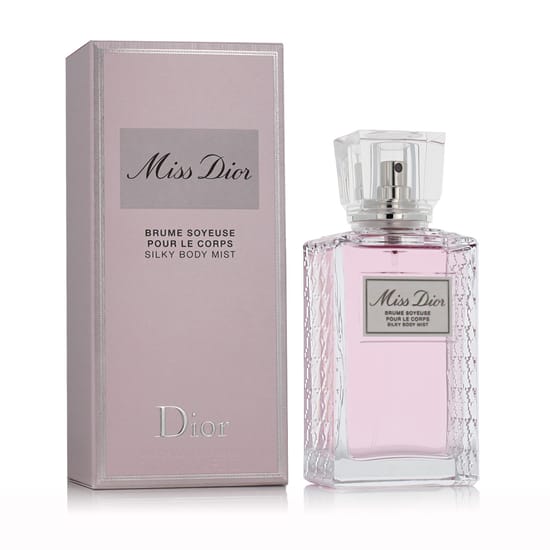 Dior Miss Dior Bodyspray pudeli lähivõte Baltikumis