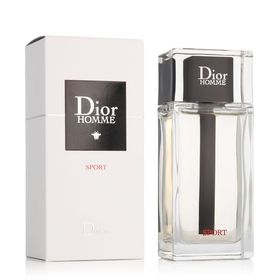 Крупный план флакона Dior Homme Sport 2021 EDT