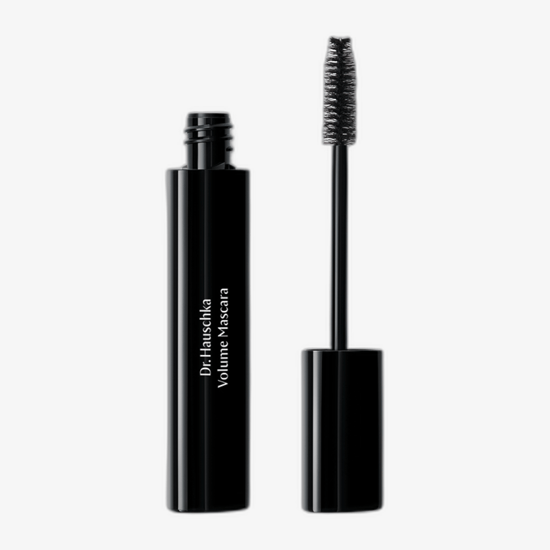 Close-up of Dr. Hauschka Volume Mascara in 01 Black