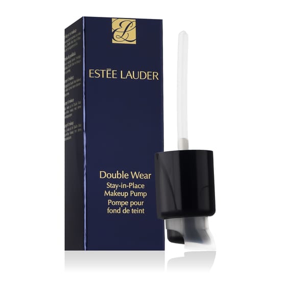 Крупный план насоса для макияжа Estée Lauder Double Wear Stay-in-Place