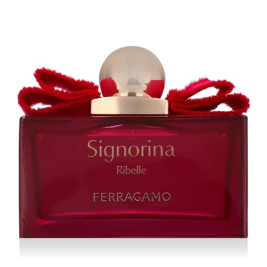 Бутылка Ferragamo Signorina Ribelle EDP крупным планом