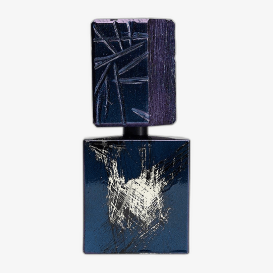 Close-up of Filippo Sorcinelli Scunami EP unisex perfume bottle