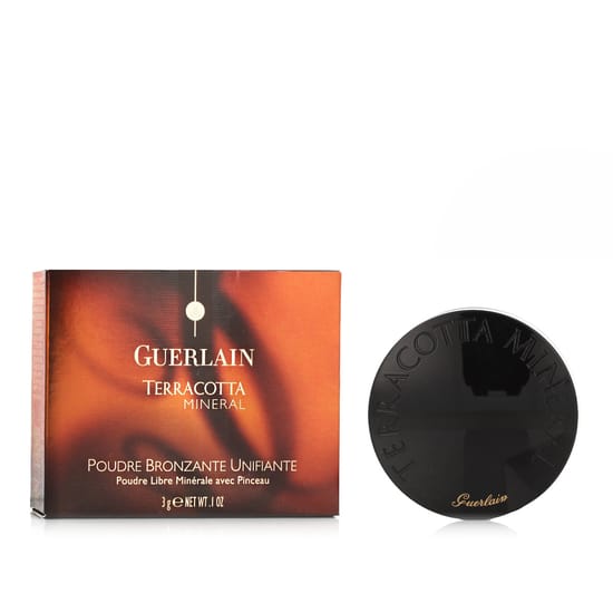 Close-up of Guerlain Terracotta Mineral Flawless Bronzing Powder (03 Dark)