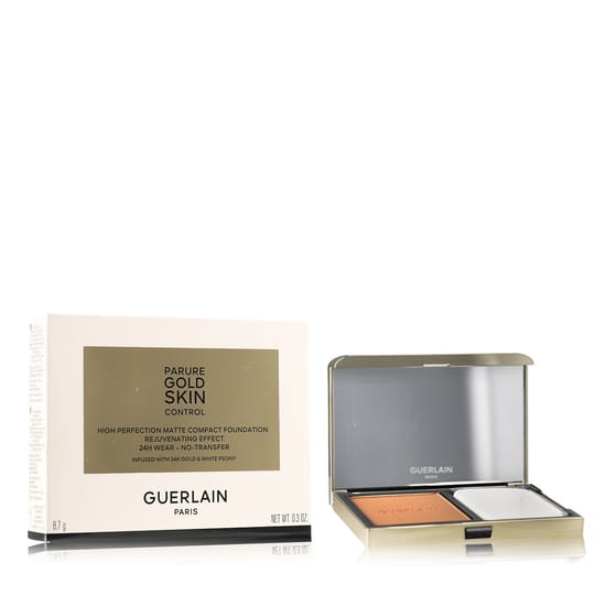 Guerlain parure gold high perfection matte compact foundation close-up