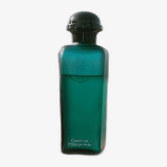 Original packaging of Hermès Concentrée D'Orange Verte EDT Close-up of Hermès Concentrée D'Orange Verte EDT bottle