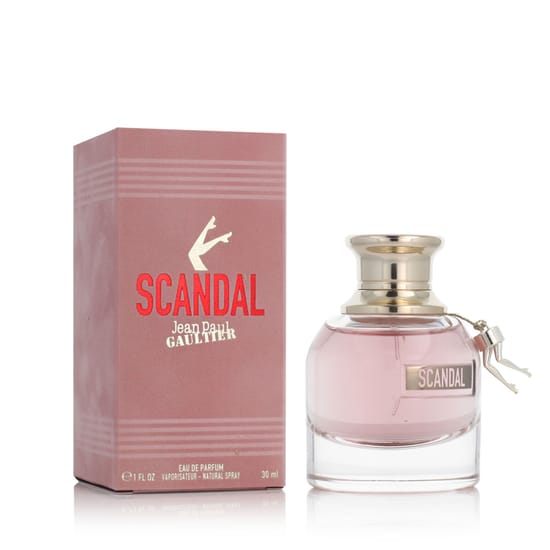 Бутылка Jean Paul Gaultier Scandal Eau De Parfum крупным планом
