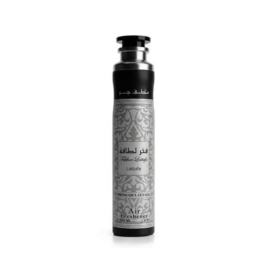 Lattafa Fakhar spray creating a cozy, fragrant atmosphere