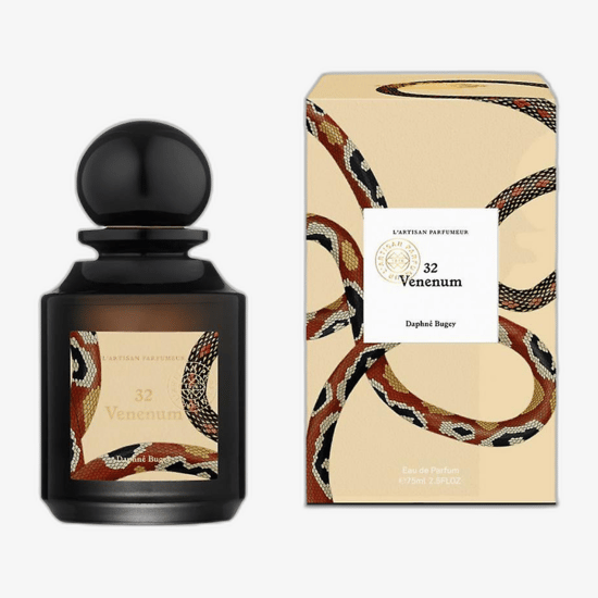 Флакон L'Artisan Parfumeur 32 Venenum EDP крупным планом