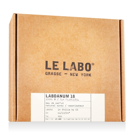 Бутылка Le labo Labdanum 18 EDP вблизи