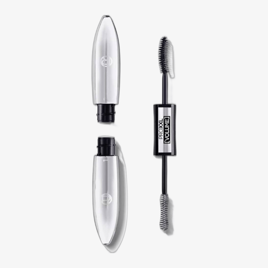Крупный план туши L'Oréal Paris PRO XXL Volume в чёрном цвете
