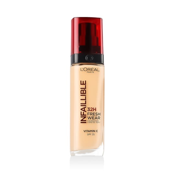 Close-up of L'Oréal Paris Infaillible 32H Fresh Wear Make-up bottle