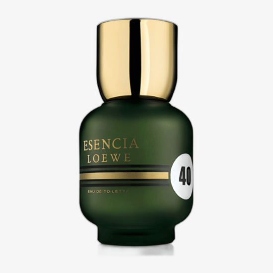 Close-up of the Loewe Esencia pour Homme EDT bottle