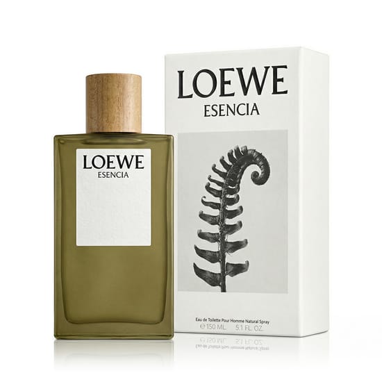 Флакон Loewe Esencia pour Homme EDT вблизи