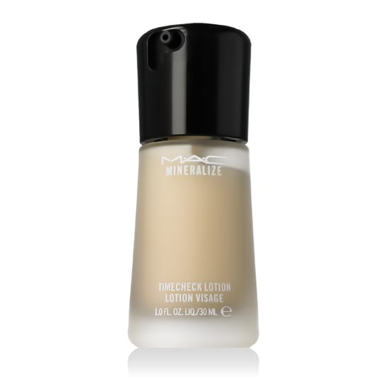 MAC Cosmetics Mineralize Timecheck Lotion originaalpakend MAC Cosmetics Mineralize Timecheck Lotion pudeli lähivõte