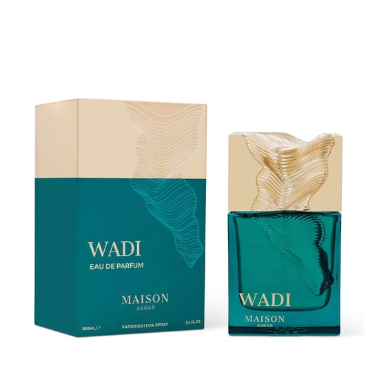 Бутылка парфюма maison asrar wadi edp крупным планом