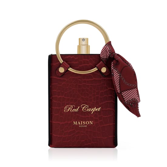 Бутылка maison asrar red carpet edp вблизи