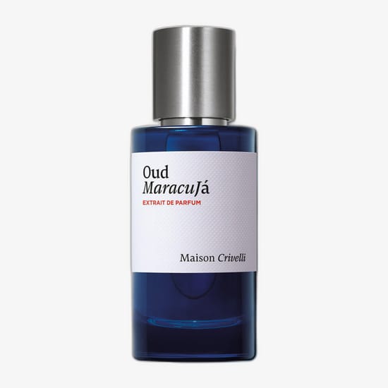 Maison Crivelli Oud Maracuja Extrait pudel lähedalt