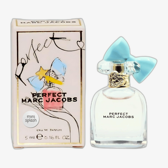 Marc Jacobs Perfect EDP Miniatuuri elegantne detail, 10 ml pudeli minimalistlik lähivõte