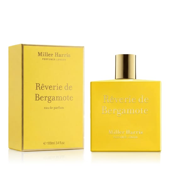 Бутылка Miller Harris Rêverie de Bergamote EDP крупным планом