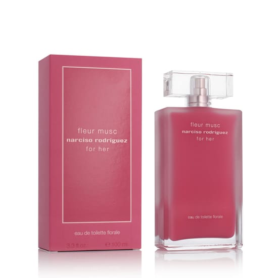 Elegant bottle of Narciso Rodriguez Fleur Musc for Her close-up