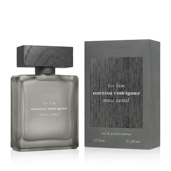 Крупный план флакона Narciso Rodriguez For Him Musc Santal EDP Intense