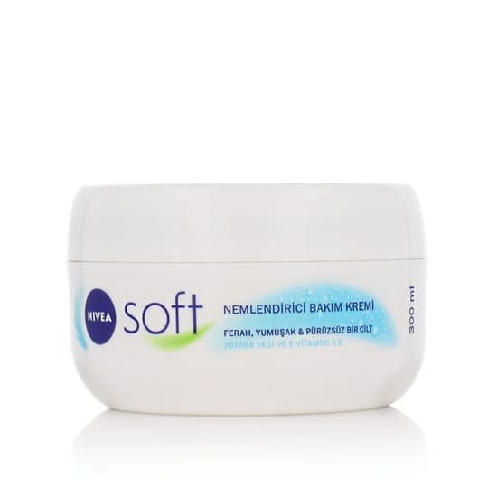 Увлажняющий крем Nivea Soft Cream в упаковке