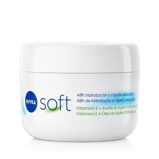 Упаковка Nivea Soft 48H увлажняющего крема Баночка с Nivea Soft 48H увлажняющим кремом крупным планом