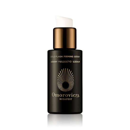 Omorovicza Gold Flash Firming Serum pudeli lähivõte