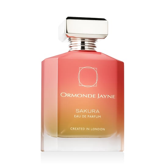 Бутылка парфюма Ormonde Jayne Sakura EDP вблизи